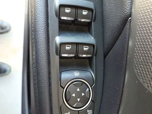 Used 2019 Ford Explorer XLT w/ Equipment Group 202A AWD/4WD image 46