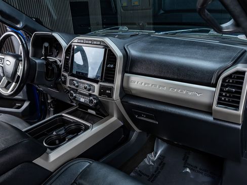 Used 2022 Ford F250 Lariat w/ Tremor Off-Road Package image 16