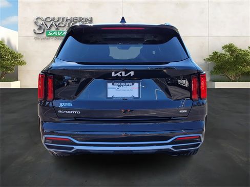 Used 2023 Kia Sorento SX image 4