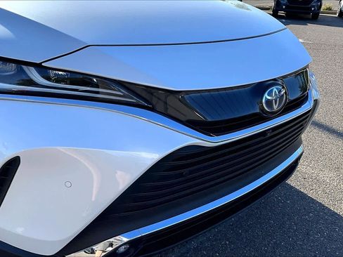 Certified 2024 Toyota Venza Limited AWD/4WD image 29