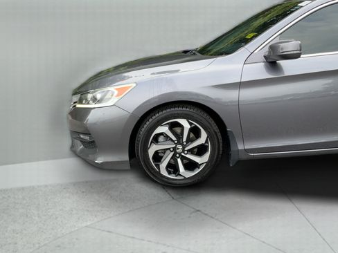Used 2017 Honda Accord EX-L image 23