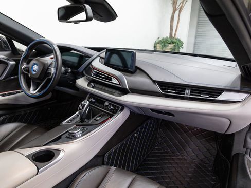 Used 2016 BMW i8 AWD/4WD image 12