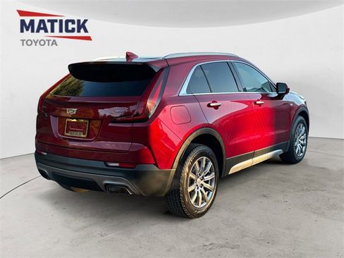 Used 2020 Cadillac XT4 Premium Luxury w/ Cold Weather Package image 7