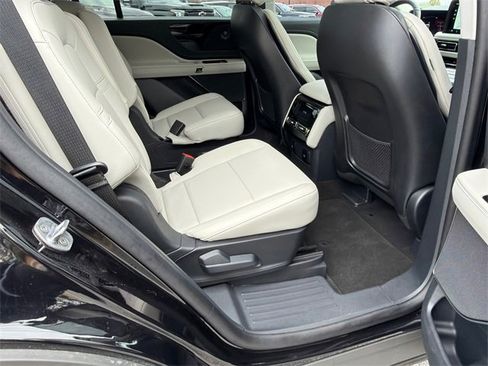 Used 2025 Lincoln Aviator 2WD w/ Equipment Group 101A image 15