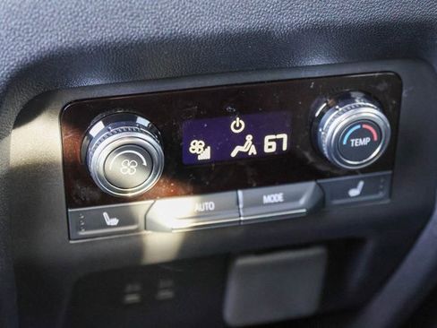 New 2026 GMC Acadia Elevation image 13