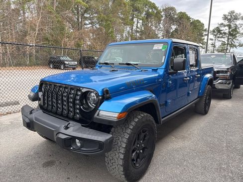 Used 2022 Jeep Gladiator Willys image 2