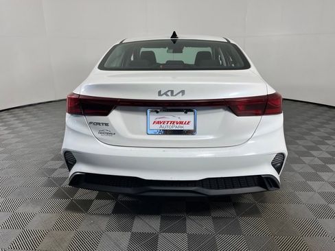 Used 2023 Kia Forte LXS FWD image 7