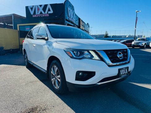 Used 2017 Nissan Pathfinder SL FWD image 3