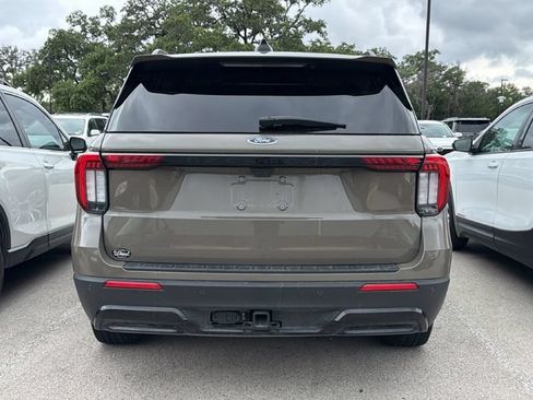 Used 2026 Ford Explorer ST-Line w/ Premium Package RWD image 6