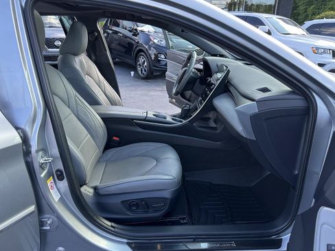 Used 2019 Toyota Avalon Limited w/ Advanced Safety Package FWD image 40