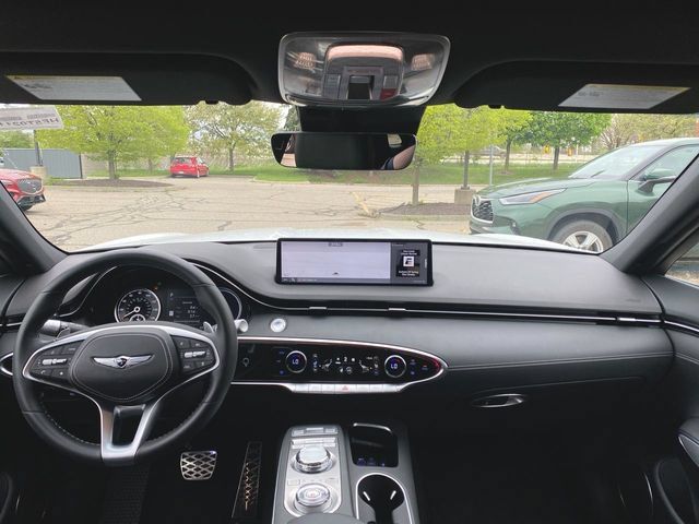 Used 2025 Genesis GV70 3.5T Sport AWD/4WD image 21