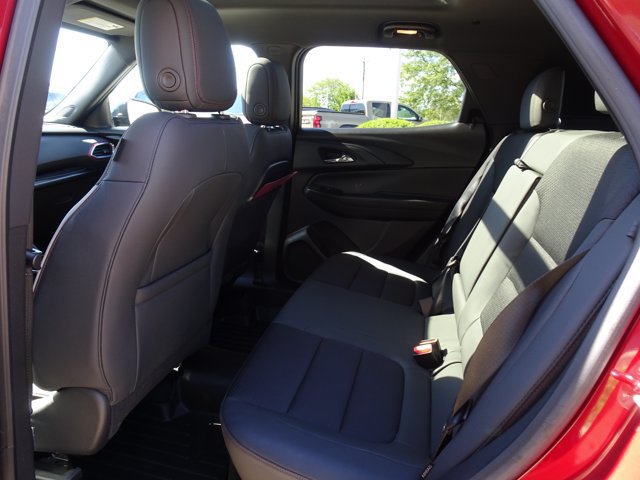 Used 2023 Chevrolet TrailBlazer RS w/ Sun and Liftgate Package AWD/4WD image 16