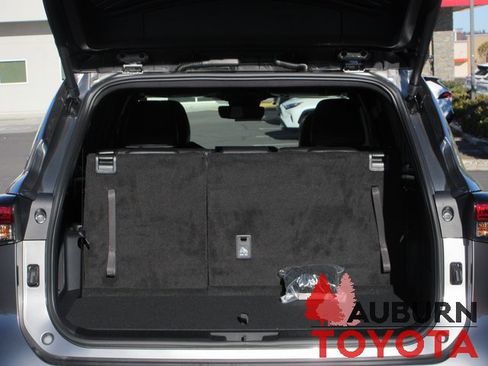 New 2026 Toyota Highlander XSE image 4