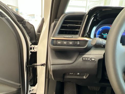 New 2026 Toyota Crown Signia AWD/4WD image 20