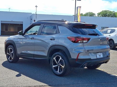 Used 2023 Chevrolet TrailBlazer RS w/ Sun and Liftgate Package AWD/4WD image 5