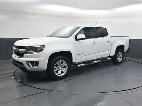 Used 2016 Chevrolet Colorado LT w/ LT Convenience Package RWD image 8