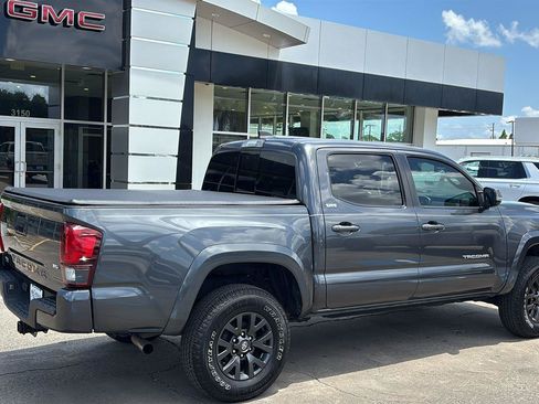 Used 2022 Toyota Tacoma SR5 w/ Technology Package RWD image 8