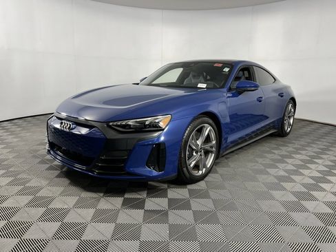 Used 2024 Audi e-tron GT Premium Plus image 3