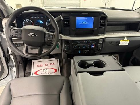 New 2026 Ford F250 XL w/ XL Chrome Package image 17