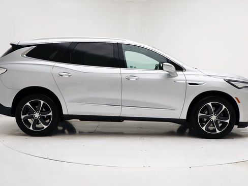 Used 2022 Buick Enclave Essence w/ Experience Buick Package AWD/4WD image 3