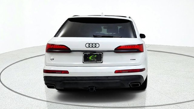 Used 2026 Audi Q7 3.0T Premium Plus w/ Premium Plus Package AWD/4WD image 7