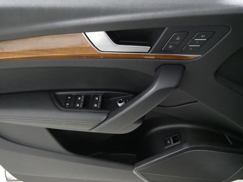 Used 2022 Audi Q5 2.0T Premium Plus image 19