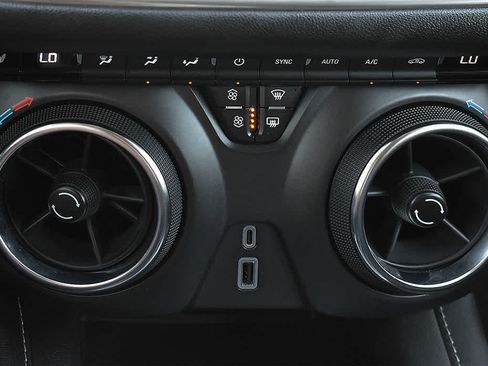 Used 2022 Chevrolet Blazer RS AWD/4WD image 19