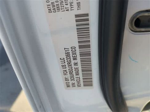 Used 2024 RAM 2500 Big Horn image 37