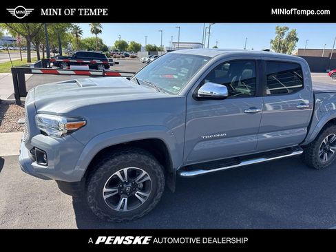 Used 2019 Toyota Tacoma TRD Sport AWD/4WD image 1