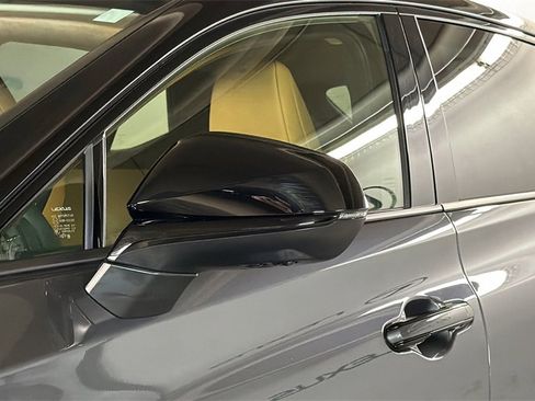 Certified 2025 Lexus RZ 450e image 5