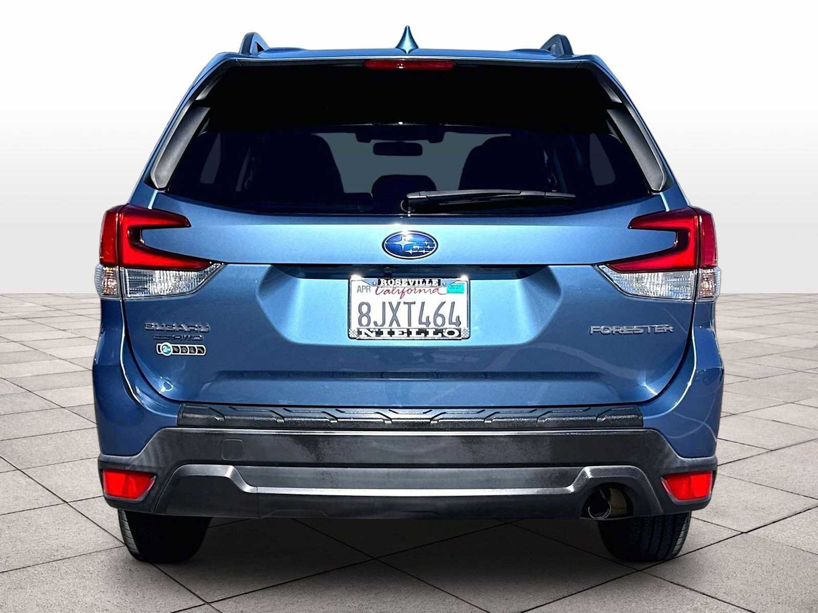 Used 2019 Subaru Forester Premium AWD/4WD image 8