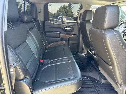 Used 2019 GMC Sierra 1500 Denali w/ Denali Ultimate Package AWD/4WD image 29