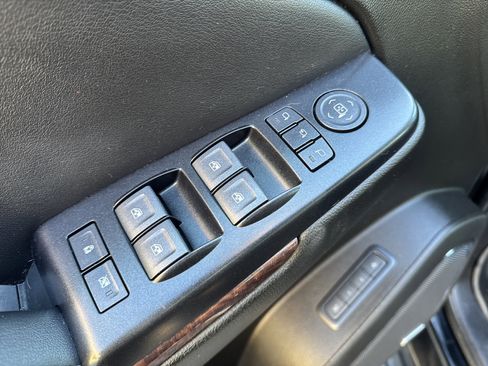 Used 2019 GMC Yukon XL SLT w/ Open Road Package image 14