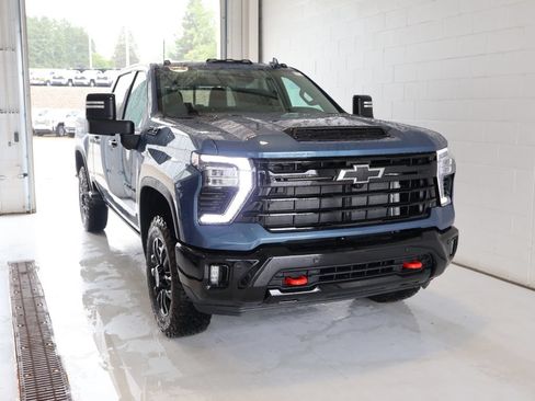 New 2026 Chevrolet Silverado 2500 LTZ w/ LTZ Plus Package AWD/4WD image 2