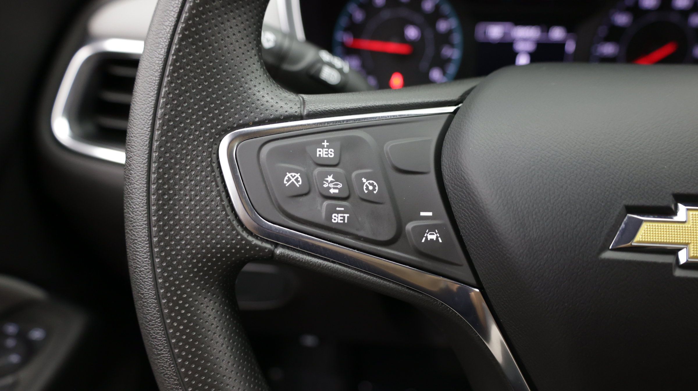 Used 2023 Chevrolet Equinox LS FWD image 23