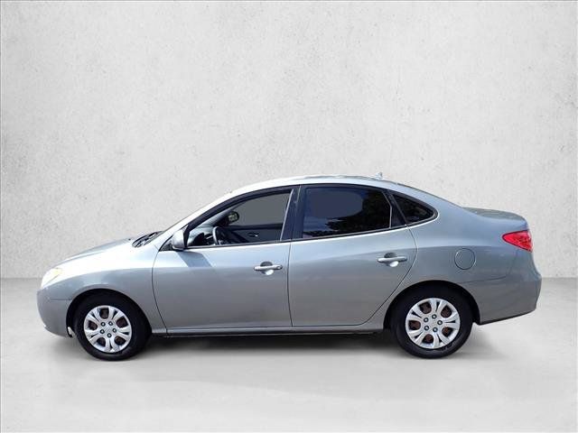 Used 2010 Hyundai Elantra GLS FWD image 2