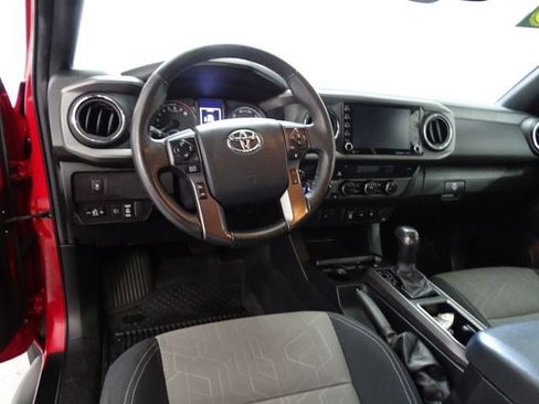 Used 2023 Toyota Tacoma TRD Sport image 5