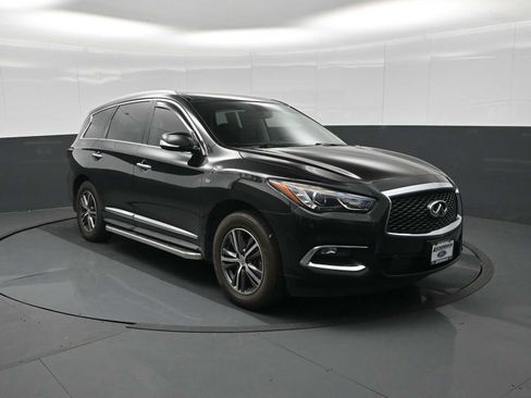 Used 2017 INFINITI QX60 Luxe w/ Premium Plus Package AWD/4WD image 2