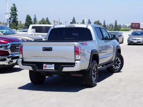 Used 2023 Toyota Tacoma TRD Off-Road w/ Technology Package AWD/4WD image 8