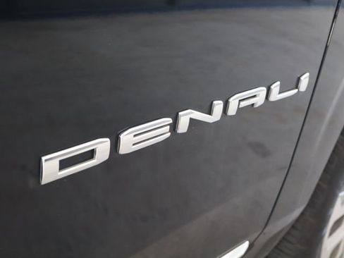 Used 2021 GMC Yukon Denali w/ Denali Premium Package AWD/4WD image 54
