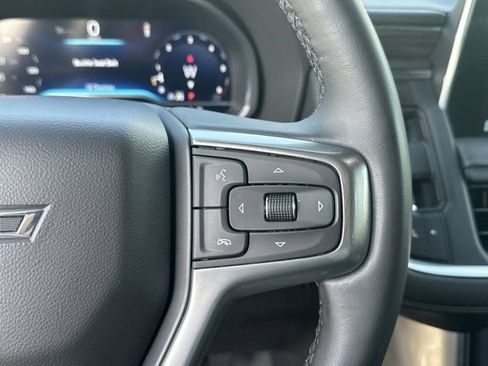 Used 2023 Chevrolet Tahoe Z71 w/ Luxury Package image 32