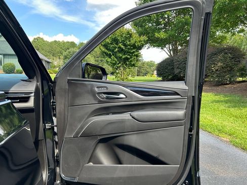 Used 2024 Cadillac Escalade ESV V w/ LPO, Floor Liner Package AWD/4WD image 64
