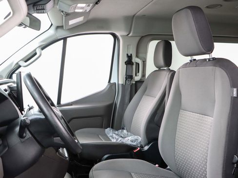 Used 2023 Ford Transit 350 XLT image 23