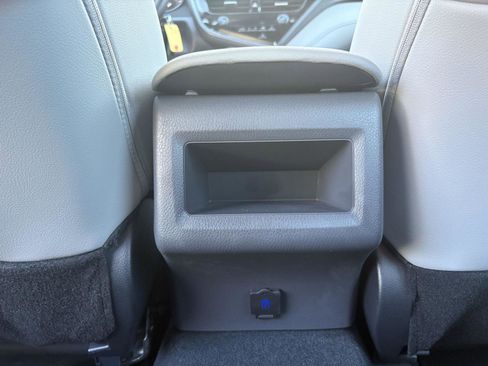 Used 2024 Toyota Camry SE image 23