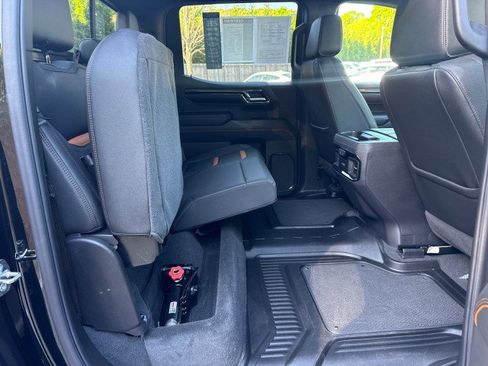 Used 2024 GMC Sierra 1500 AT4 w/ Technology Package image 49