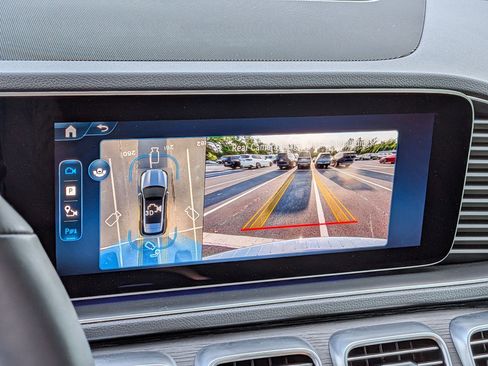 Used 2025 Mercedes-Benz GLE 450e 4MATIC image 21