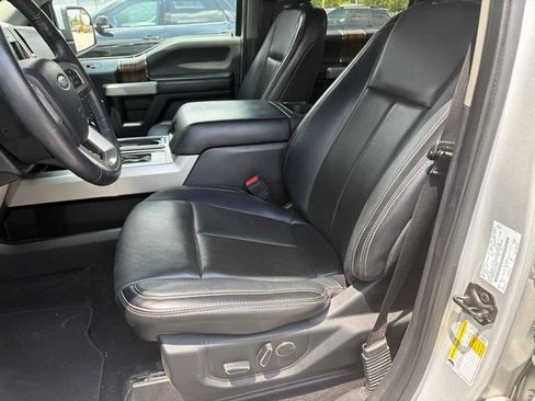 Used 2018 Ford F150 Lariat w/ Trailer Tow Package RWD image 8