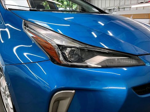 Used 2019 Toyota Prius LE image 29