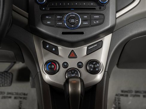 Used 2012 Chevrolet Sonic LT image 35