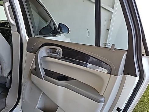 Used 2016 Buick Enclave Leather image 25